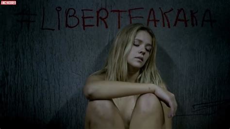 Naked Gabi Lopes In View