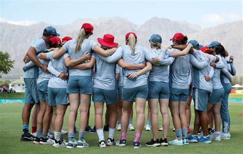 England Huddle Before Their Second Fixture Of The Tournament