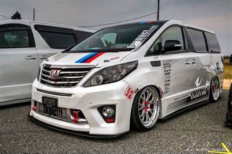 Toyota Alphard Custom R Jdm