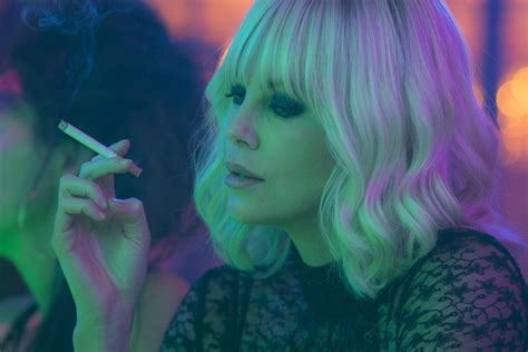 Charlize Theron S Asymmetrical Brunette Bob Artofit