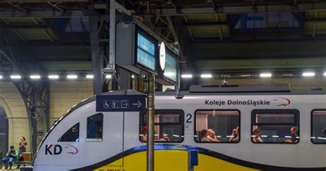 Od niedzieli korekta rozkładu jazdy pociągów Kolei Dolnośląskich RMF 24