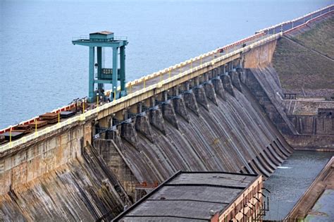 Here Are The Things You Should Know About World S Longest Hirakud Dam