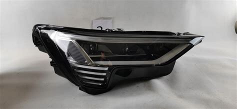 AUDI E TRON FULL LED MATRIX PRAWY REFLEKTOR 4KE 4KE941784 za 3200 zł z