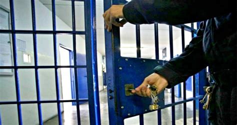 Carceri Assunzione Di Mille Agenti Di Polizia Penitenziaria