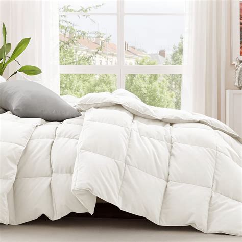 Topllen Goose Feather Down Comforter King Size Ultra Fluffy Down Duvet Insert All Season White