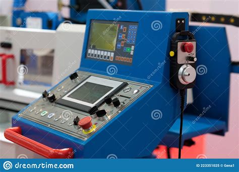 Cnc Machine Operator Control Panel And Cnc Pendant Stock Image Image Of Machining Mill 223351025