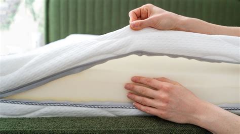 How To Clean Up Fiberglass From A Mattress Storables