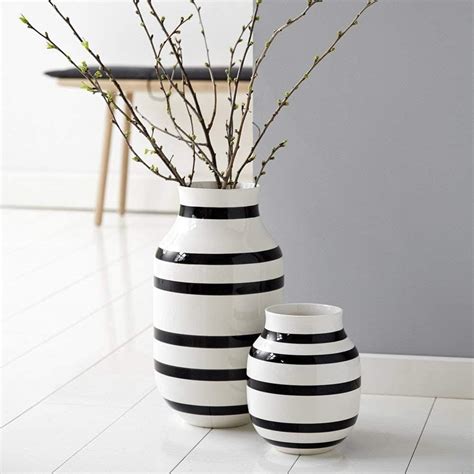 25 Black And White Home Decor Items You Can Buy On Amazon