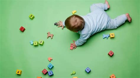 How To Teach Your Baby To Crawl Tips Dad Gold