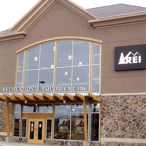 REI Cranston Store - Cranston, RI - Sporting Goods, Camping Gear | REI ...