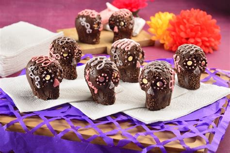 Chocolate Amaranth Skulls