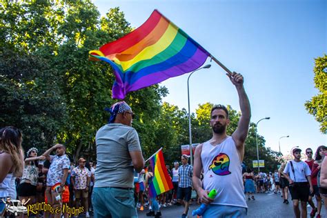 50 Fotos Y Otras Historias Que Nos Dejó El Desfile Del Orgullo Gay