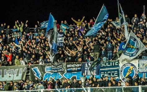 Pescara Ternana Sar Pubblico Record Da A Mila Spettatori Il