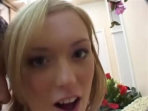 Baisée par derrière vol XVIDEOS