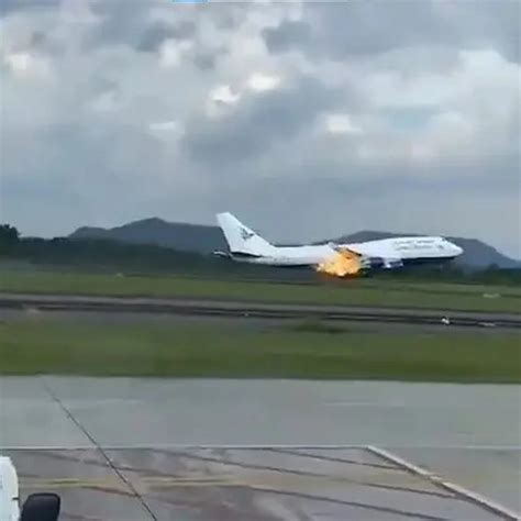 Marc Anthony Anuel AA y Anitta cantarán en los Premios Billboard de la Música Latina Infobae