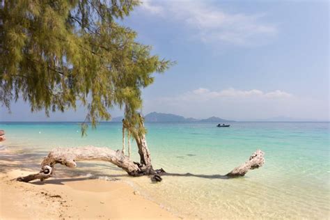 Top 5 remote beaches of Southeast Asia - ETG Blog