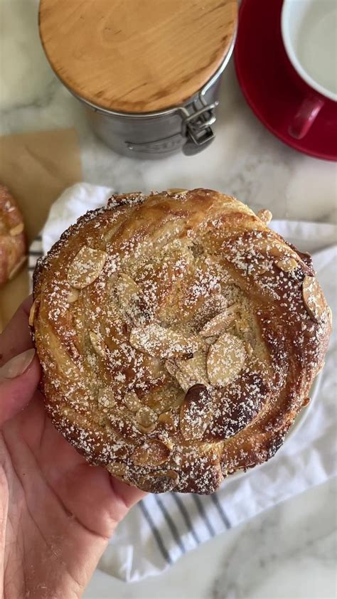 Almond Swirl Pastries These Almond Puff Pastry Swirls Are Easy To Make And Super Easy To Eat 😍