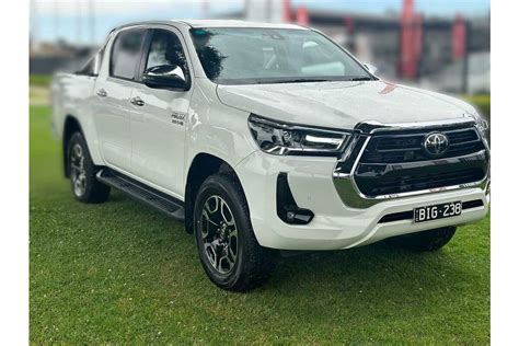 SOLD 2021 Toyota Hilux SR5 in White | Used Ute | Wagga Wagga NSW