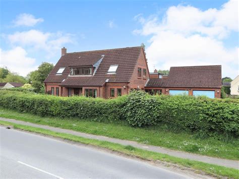 4 Bed Detached House For Sale In Dale Road Elloughton Brough Hu15