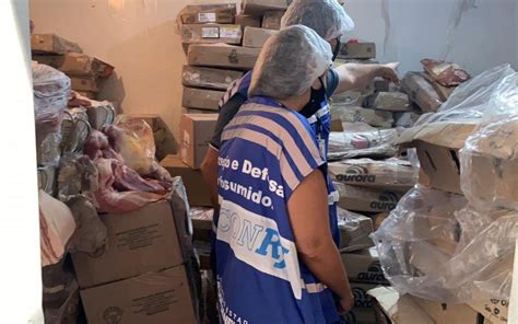 Procon RJ Encontra Alimentos Estragados E Fezes De Ratos Em