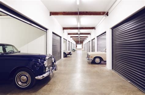 Classic Car Storage: How to Safely Store Your Investment - Neighbor Blog