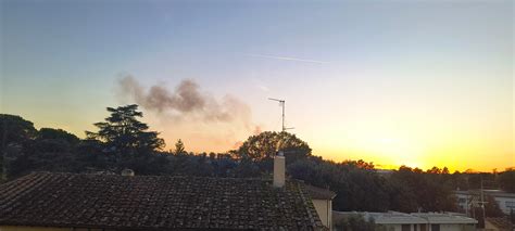 Auto A Fuoco In Autostrada Rallentamenti A Firenze