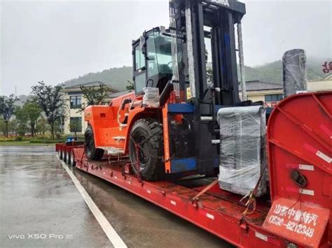 China Customized 40 Ton Forklift Material Handling Equipment