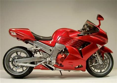 Kawasaki ZX-14 "Wide Tire", Tamiya 1:12 von Lutz Jurrat