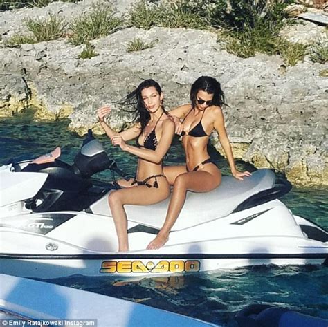 Emily Ratajkowski Shares Instagram As She Lives It Up On Bikini Break In The Bahamas Daily