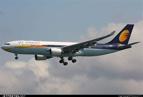 Vt Jwk Airbus A Jet Airways Thomas Loh Y H Jetphotos