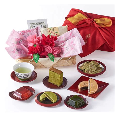 Ito Kyuemon Assortment Bamboo Basket Japanese Sweets Uji Tea Uji Sencha