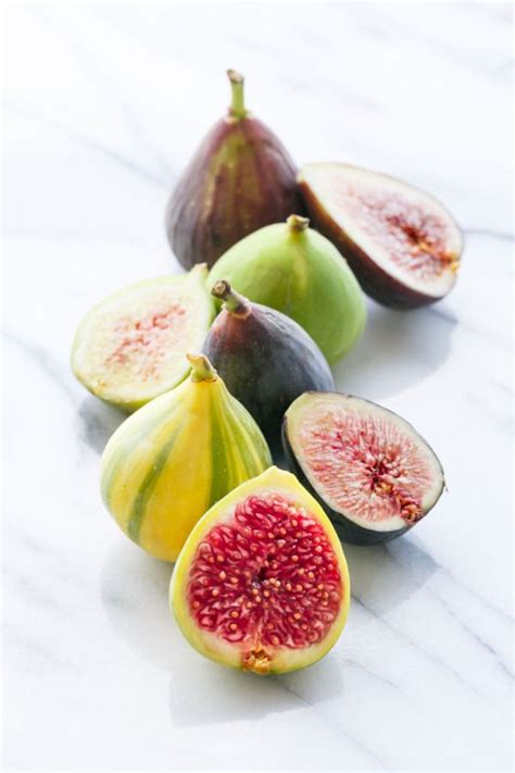 4 Different Varieties of Figs | Fig, Fruit photography, Green fig