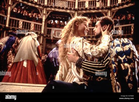 SHAKESPEARE IN LOVE GWYNETH PALTROW, JOSEPH FIENNES SHAKESPEARE IN LOVE ...