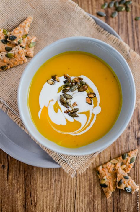 Velouté de potimarron graines de courges caramélisées Voyage Gourmand