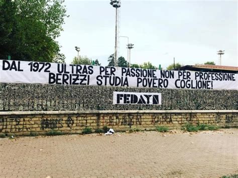 Roma Striscione Ultr Contro Il Giornalista Paolo Berizzi La Repubblica