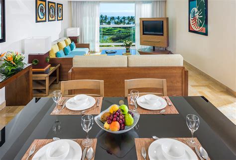 Travel Mueller » Mayan Palace Nuevo Vallarta 1 Bedroom Suite