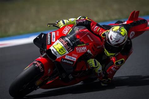 Alvaro Bautista Prueba La Ducati De Motogp Y Vuela Moto Pro