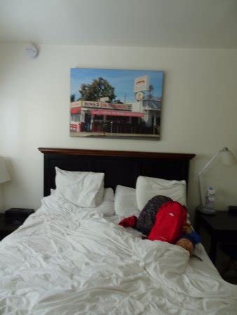 This Hidden Hotel Offers More Than a RoomIts Pure Los Angeles Magic