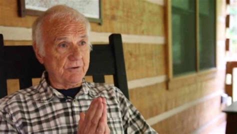 Ex padre se descobre gay aos 83 anos e passa a estrelar filmes pornôs Maranhão em Foco