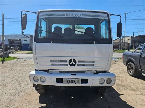 Camión Regador 4X4 Marca Mercedes Benz Modelo 1720A Agrofy