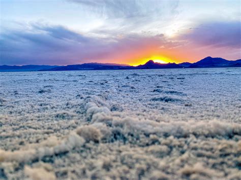 Sunset at the Bonneville Salt Flats | UTAWESOME