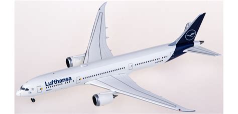 Lufthansa Boeing Dreamliner D Abpd Herpa