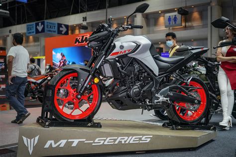 มอเตอรไซค Naked Bike ทตองบอกวา หลอสด ภายในงาน Motor Expo Motor Expo