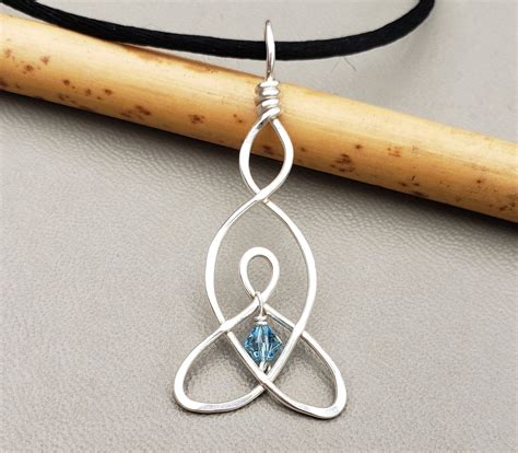 Celtic Motherhood Knot Jewelry