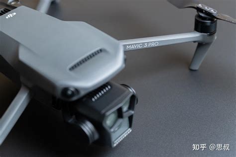 大疆mavic 3 Pro开箱上手 三摄多焦段才是顶配无人机的正确打开方式 知乎