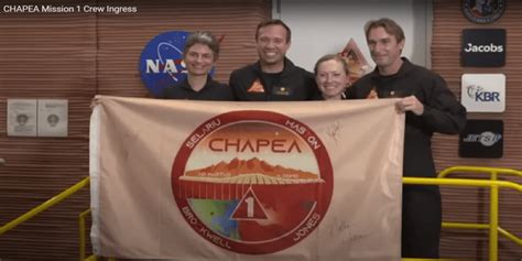 Nasa Volunteers Sealed Inside Mars Habitat For One Year Mission Cybernews