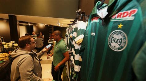 Coritiba Comemora Recorde De Vendas Marca Pr Pria