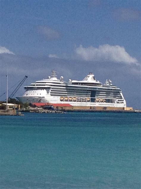 Jewel of the Seas Cruise Ship - Reviews and Photos - Cruiseline.com