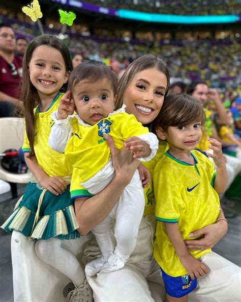 Filhos De Jogadores Da Sele O Brasileira V O Ao Est Dio E Roubam A Cena