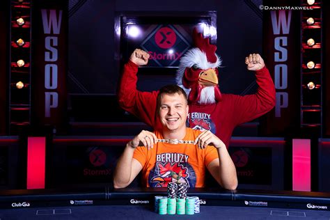 Aleksejs Ponakovs Defeats Phil Ivey To Win Event 42 100 000 High